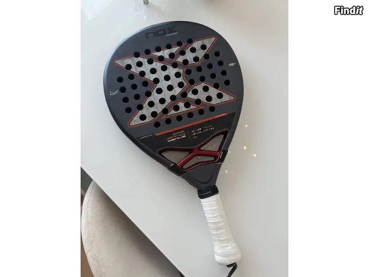 Säljes Nox AT10 Genius 18k - padel