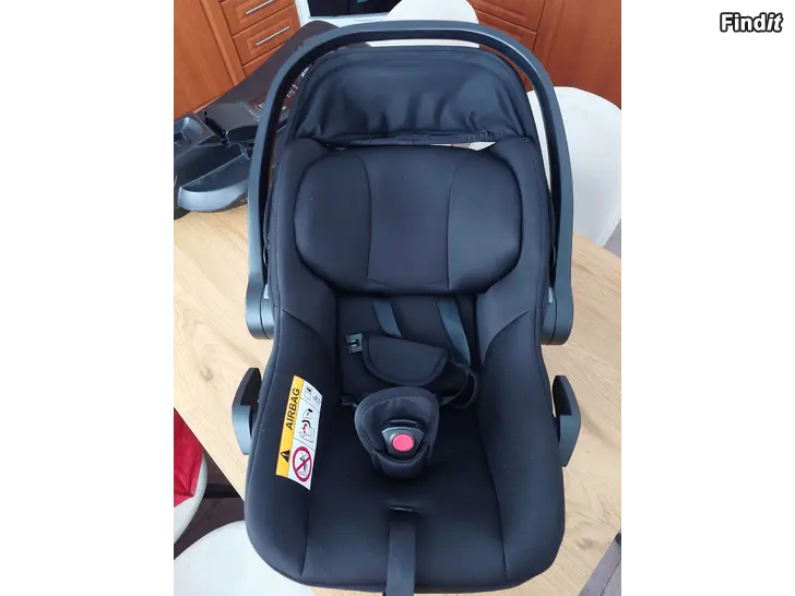 Säljes Britax Römer Baby-Safe Core + bas