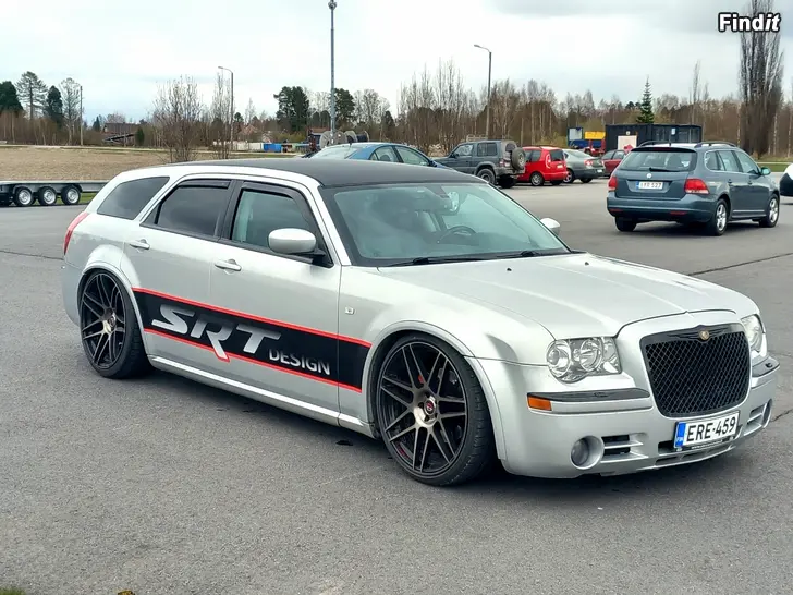 Myydään Chrysler 300C 3.0 V6 CRD SRT Design Autom.Farm