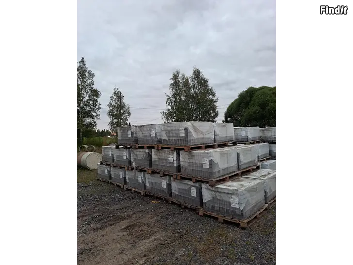 Säljes Mustaa uunikiveä II-laatu