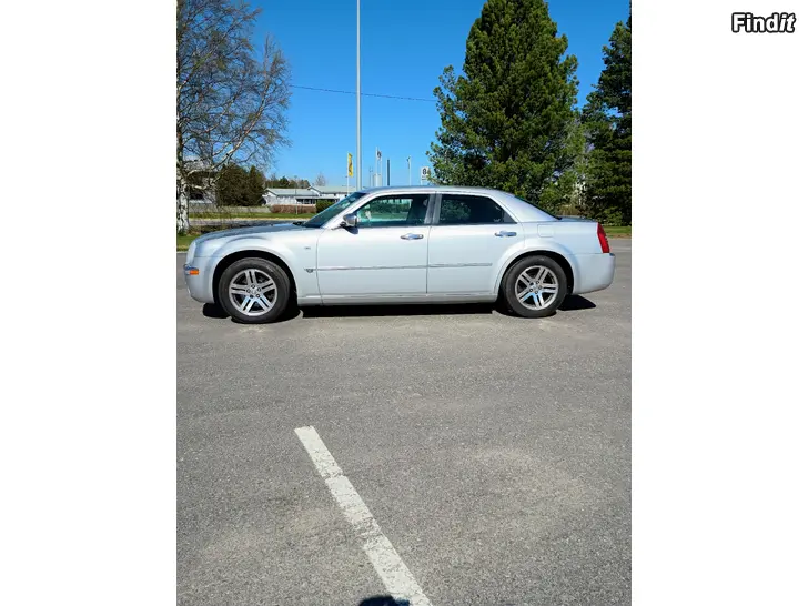 Säljes Chrysler 300c. 3,5 V6 automat