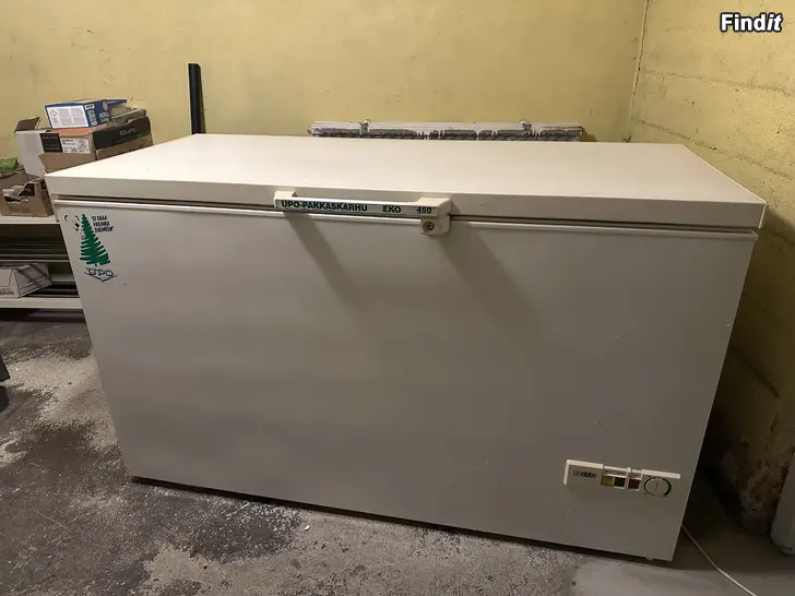 Säljes Stor frysbox 450 liter