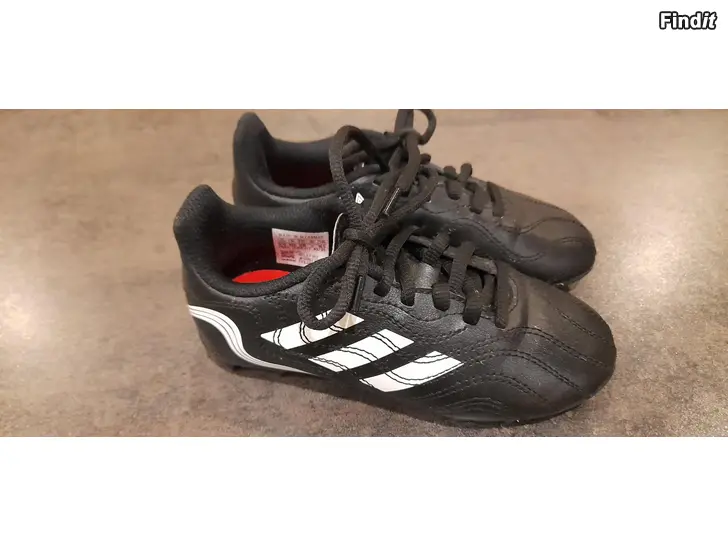 Säljes Fotbollsskor