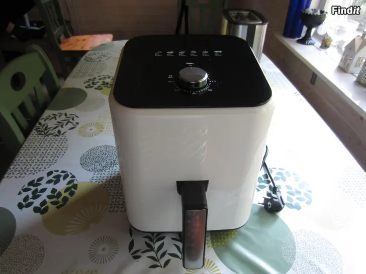 Myydään Airfryer 4 litraa