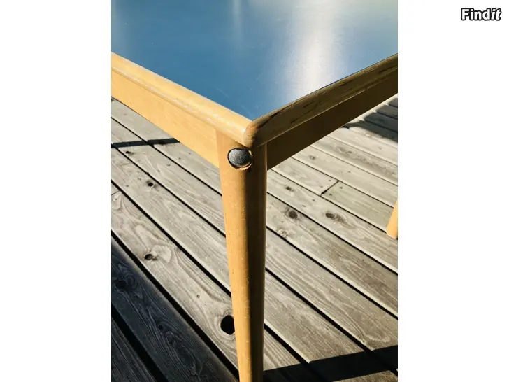 Myydään Pöytä Matala K57cm Ikilevy