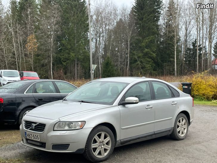 Säljes VOLVO S40 -09/08