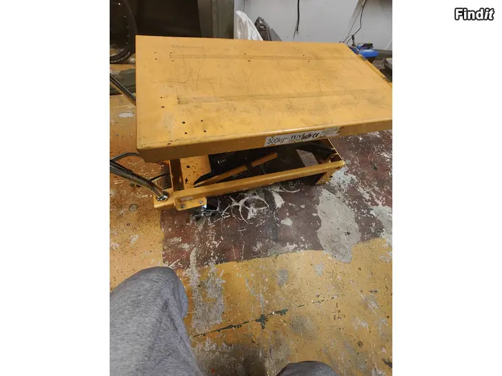 Myydään Hydraulinen nostopöytä