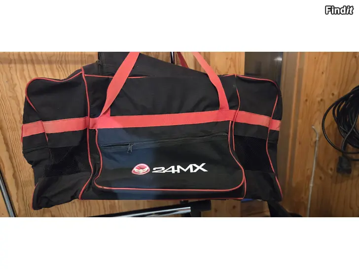 Säljes Motocross tillbehörsväska 24MX