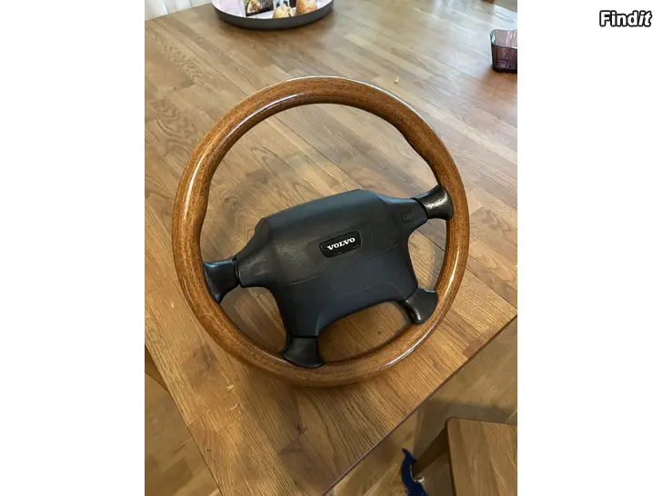 Säljes Volvo 850 träratt