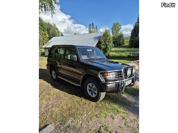 Säljes Myydään juuri katsastettu Pajero 2.8 GLS AUT