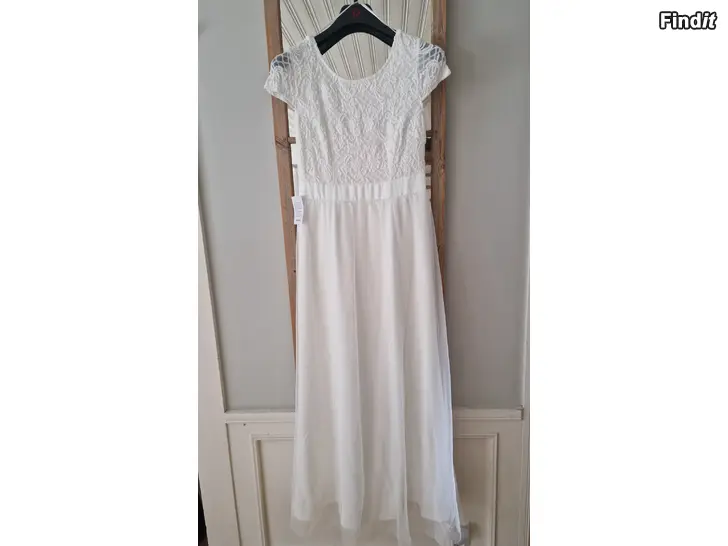 Säljes Brudklänning