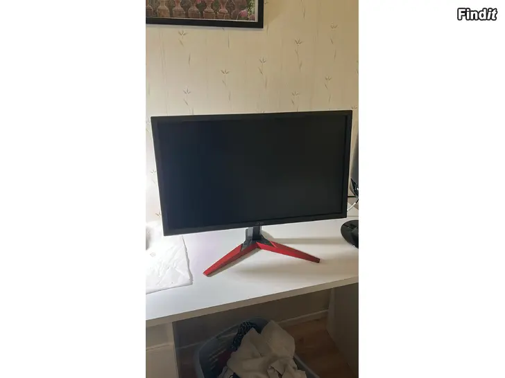 Myydään Acer pelinäyttö