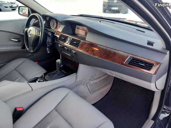 Myydään BMW 530i E61 Touring Autom.Farm
