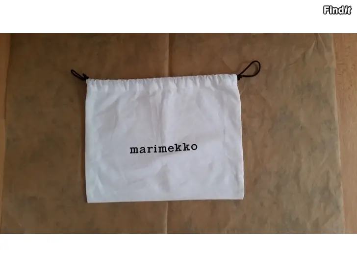 Myydään Marimekko pussukka valkoinen 5e