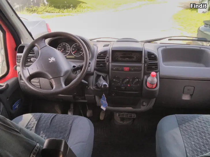 Myydään Retkeilyauto Peugeot