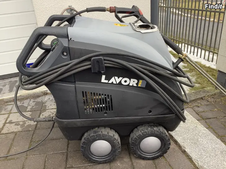 Myydään Höyrypesuri