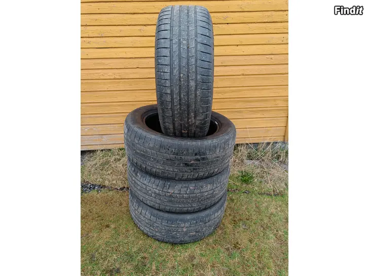 Säljes Sommardäck 235/55R18