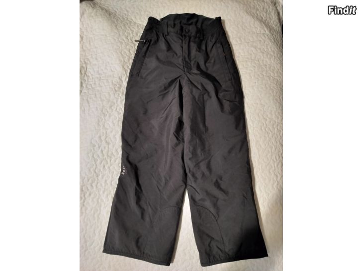 Myydään Reima laskettelu-/toppahousut 134