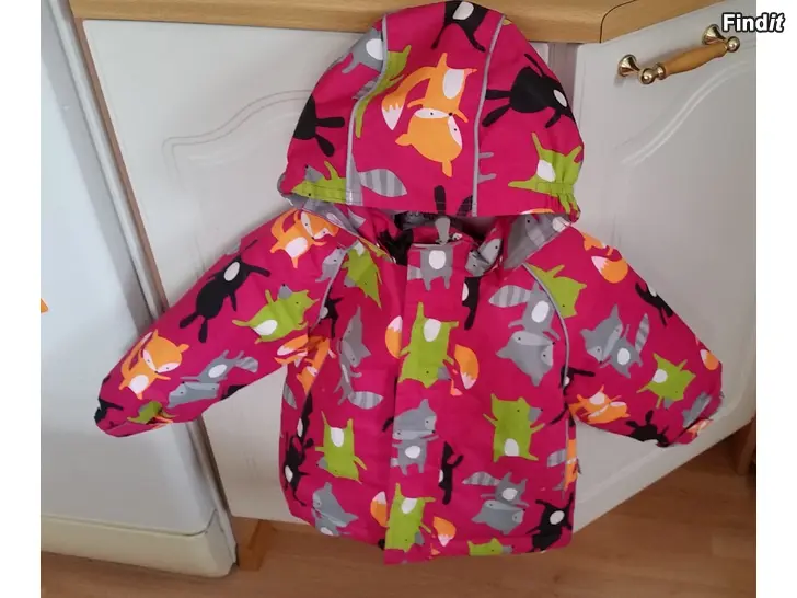 Säljes Jonathan pinkki talvitakki koko 80  -hinta 10e