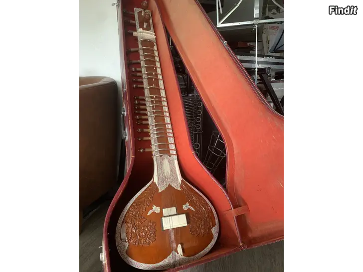 Säljes Indisk Sitar