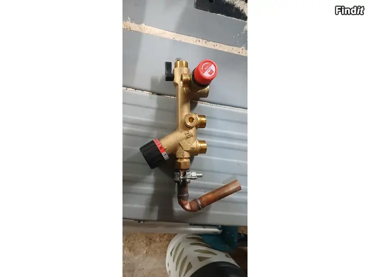 Säljes Syöttösekoitusventtiili Oras 420018 DN20/Cu18