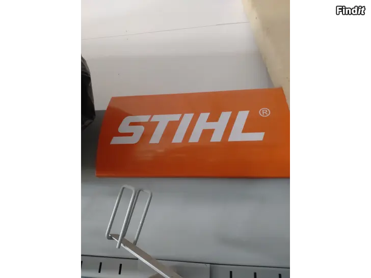 Säljes Stihl inredning / Hyllor
