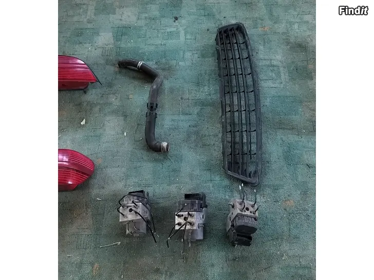 Myydään Bosch 261204695 ohjausboksi puskurin ritilä abspumppu abspumppu Bosch