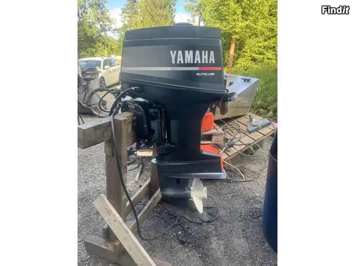 Myydään Yamaha 30 hv autolube lyhyt riki