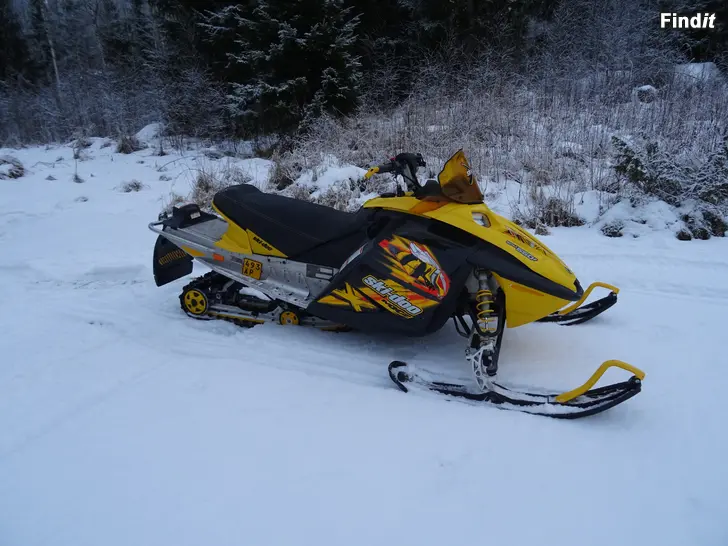 Myydään SKI-DOO MXZ vm 2009