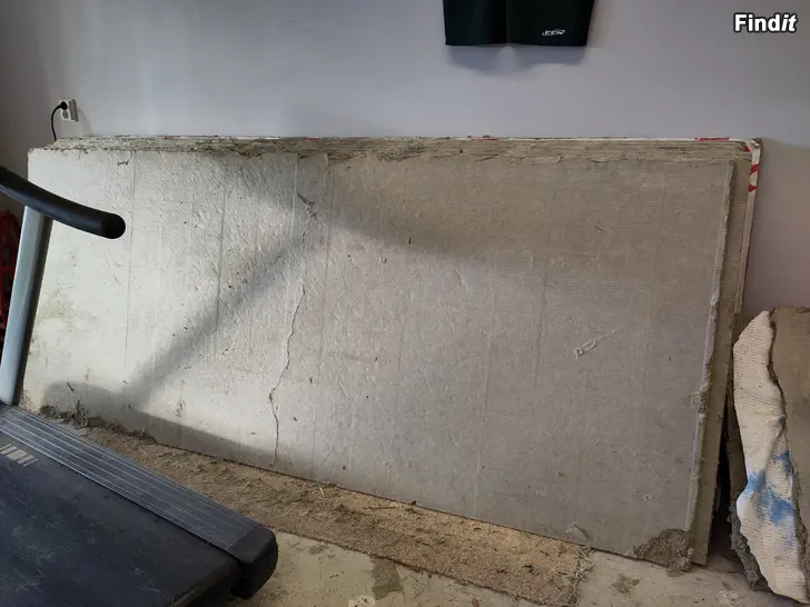 Säljes Vindskyddsskiva Paroc Tyvek 30mm tjocka