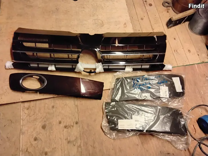 Myydään Vw Transporter 2014 Maski