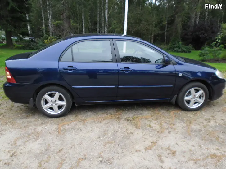 Myydään Toyota Corolla 2005 sedan1,4 diesel pikkulaittoa