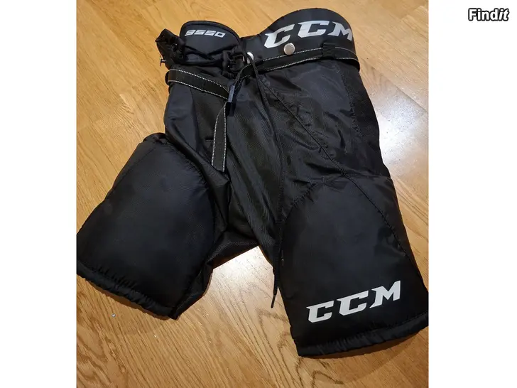 Säljes Hockeybyxor CCM Tacks 9550