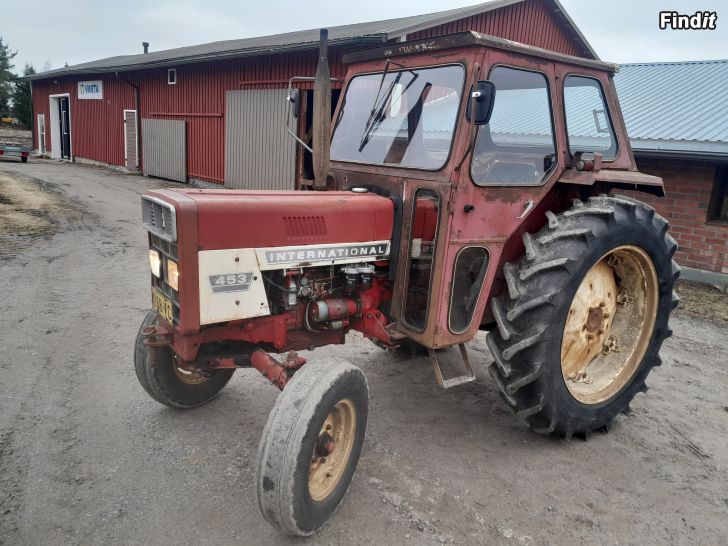 Myydään Traktori International 453 -76