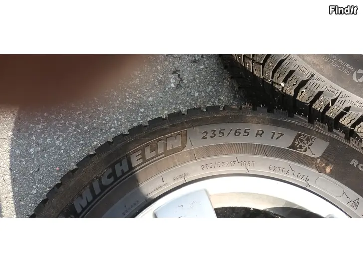 Säljes Michelin x-ice north 4 suv