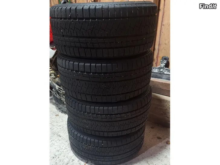 Säljes 4st dubbfria 235/35 19 med 10mm kvar bjud
