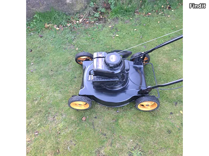 Säljes Gräsklippare Partner 3750SM Briggs 375 Sprint