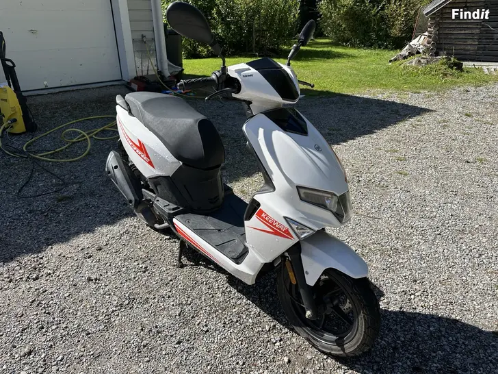 Säljes Skoter/moped Keeway Hurricane 50 4T