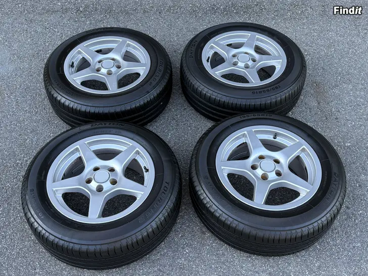 Myydään 5x100, 15, 57.1mm, 195/65R15 sommardäck + fälgar