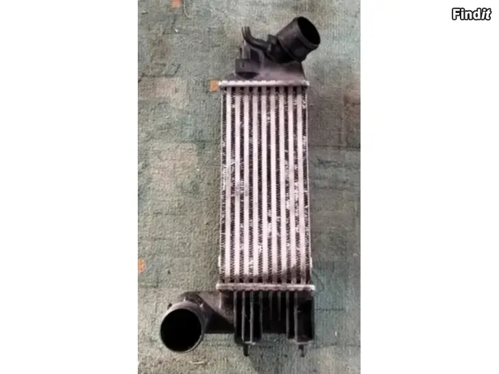 Myydään Välijäähdytin