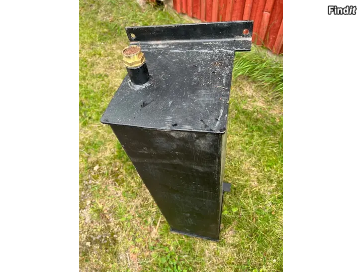 Myydään Hitsattu säiliö