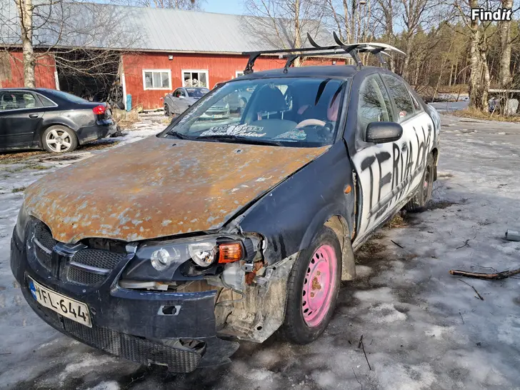 Myydään Nissan Almera N16 Osina
