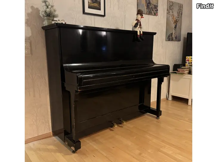 Säljes Piano Wolfframm