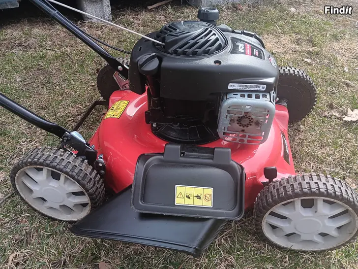 Myydään Ruohonleikkuri