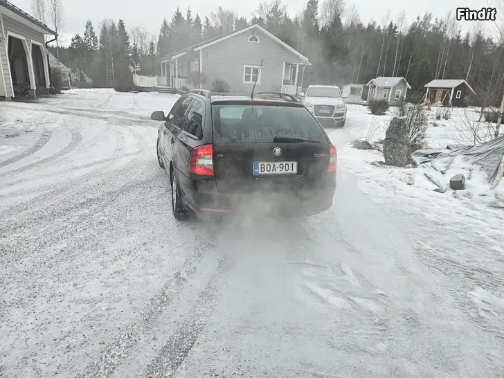 Myydään Skoda octavia 2.0tdi 2010