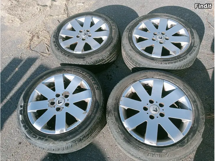 Myydään Renault alut 5-108 kesärenkaat 205/55R16