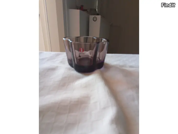 Myydään Iittala Aalto kynttillätuikku, värit kirkas ja pellava, käyttämättömät