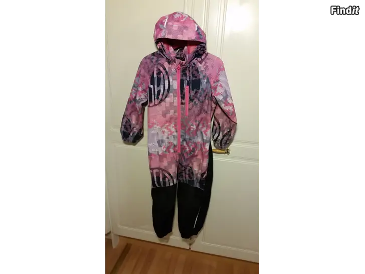 Myydään Lassie by Reima vk-haalari 98 10e