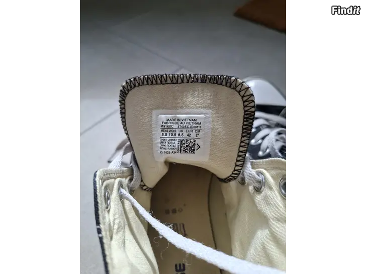 Myydään Converse allstars 42