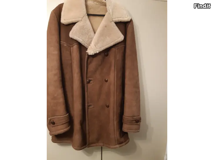 Säljes Skräddarsydd mockapäls säljes